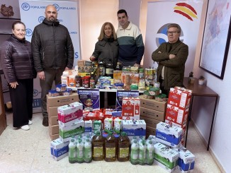 El PP y Nuevas Generaciones entregan 1,6 toneladas de alimentos a la Casa de Acogida Basida