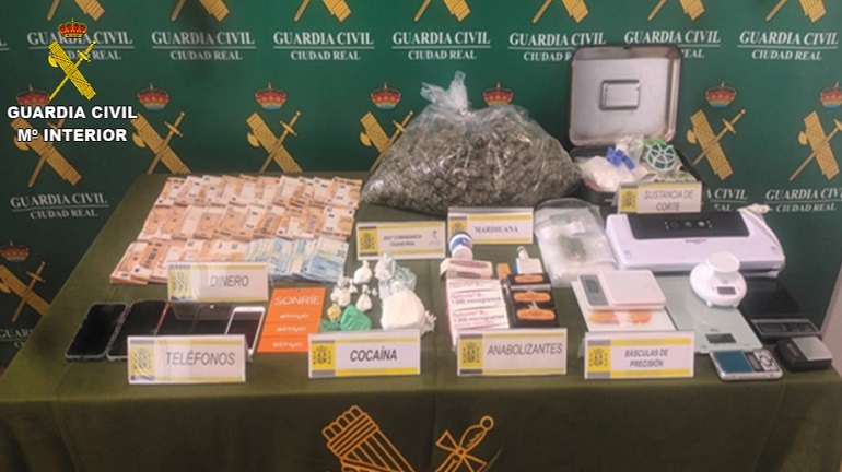 La Guardia Civil desmantela una red de narcotráfico y blanqueo en diferentes localidades de la provincia de Ciudad Real con 9 detenidos