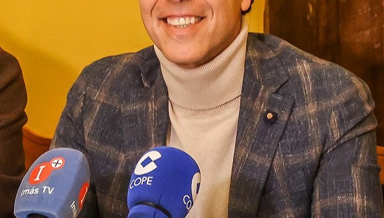 Adiós a un mito! Víctor Puerto anuncia su retirada definitiva tras 31 años de gloria en el toreo