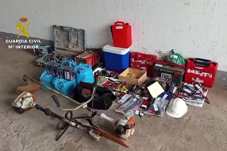 La Guardia Civil desmantela en Almagro una banda especializada en robar herramientas de vehículos de trabajo