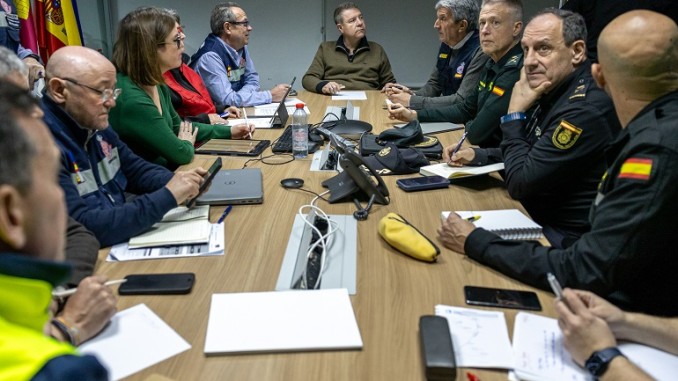 Castilla-La Mancha activa el nivel 2 del PRICAM clases suspendidas y la UME ya actúa en el Bullaque