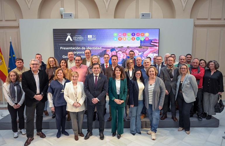 El Geoparque Volcanes de Calatrava estrena identidad 40 pueblos se unen bajo un mismo símbolo
