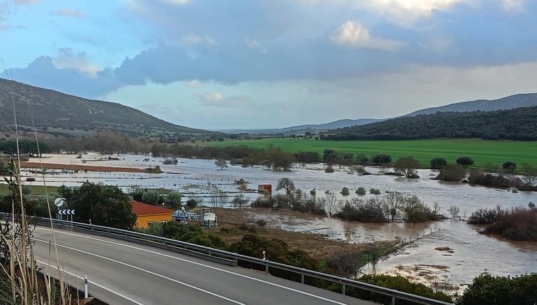 La UME ya actúa en Ciudad Real máxima alerta por el desbordamiento del Bullaque