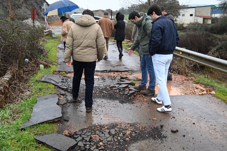 La alcaldesa de Puebla de Don Rodrigo pide auxilio a todas las administraciones ante los graves daños causados por las crecidas del Guadiana