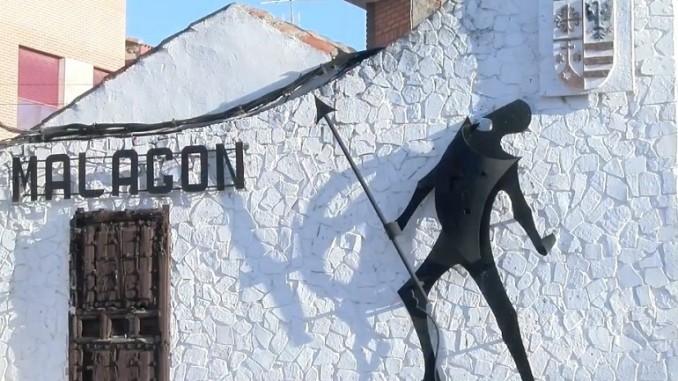 Una mujer rescatada ilesa tras ser arrastrado su coche por la crecida del arroyo Laguna en Malagón