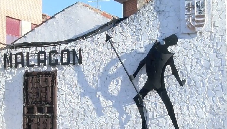 Una mujer rescatada ilesa tras ser arrastrado su coche por la crecida del arroyo Laguna en Malagón