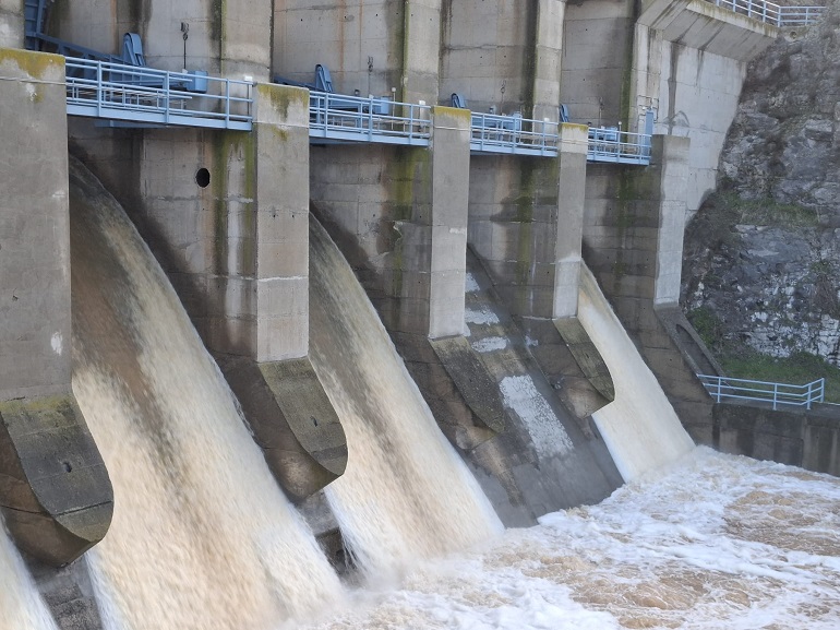 “Cada gota que se vierte es futuro que se roba a nuestros pueblos”