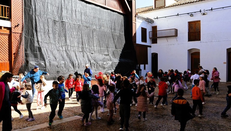 El Patio de Comedias de Torralba de Calatrava vuelve a abrir sus puertas a los escolares de toda la provincia