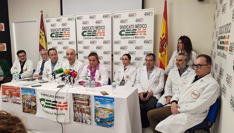 La atención primaria en la UCI la huelga de facultativos expone la herida abierta del sistema sanitario español