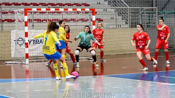Todo o nada en el Santiago Cañizares Salesianos y Almagro FSF se juegan el título de liga en el derby de este sábado