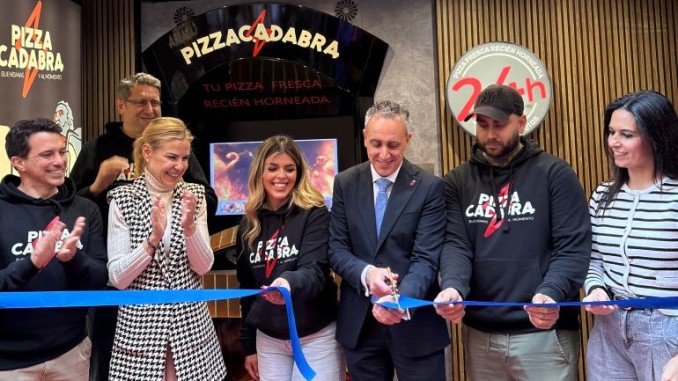 Puertollano se moderniza con pizzas artesanales las 24 horas llega la revolución automática de Pizzacadabra 770