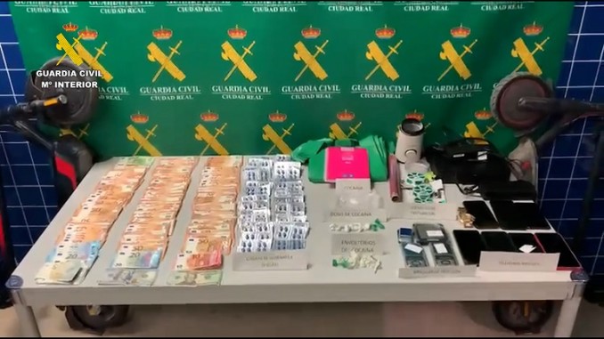 Tres detenidos y más de 11.000 euros incautados en la Operación Carbano II