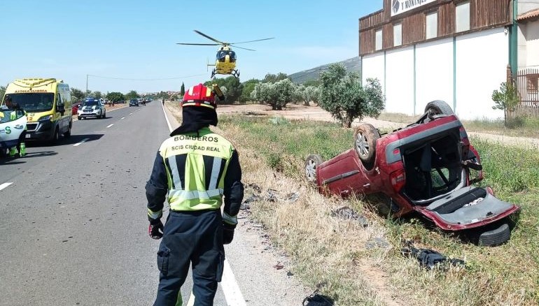 Un hombre de 85 años, herido muy grave tras una brutal colisión frontal en Villarrubia de los Ojos 770