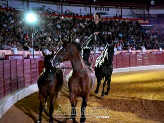 “La Leyenda del Pájaro Azul” aterriza en Miguelturra con un espectáculo ecuestre único en Europa y un mensaje solidario contra la ELA 770