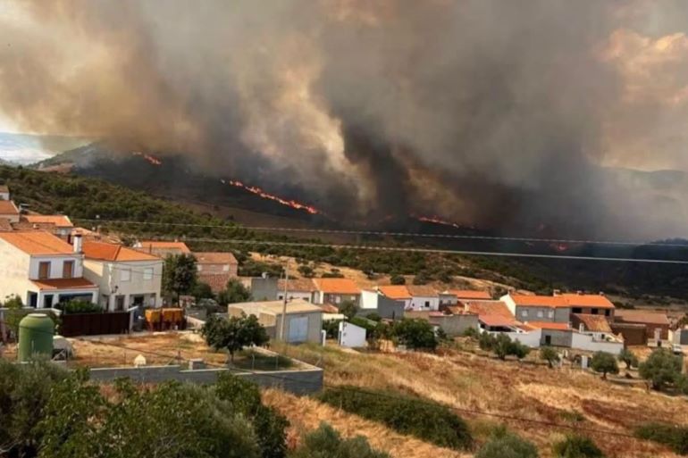 El devastador incendio de Calzada de Calatrava obliga a desalojar Huertezuelas tras calcinar cerca de 390 hectáreas 770