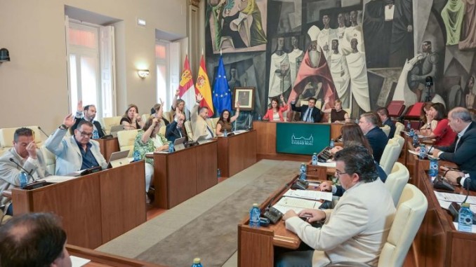 La Diputación aprueba un adelanto de 1,3 millones a RSU para garantizar la continuidad del servicio y activa más de 300.000 euros en ayudas provinciales 770