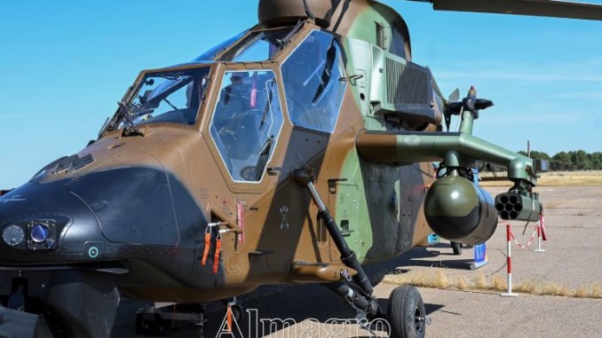 Siete meses a oscuras la única base de helicópteros de ataque de España sigue sin luz 770