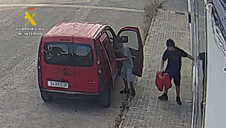 Detenido en Tomelloso un delincuente que utilizó a dos menores para asaltar una nave industrial y robar material valorado en 3.000 euros 770