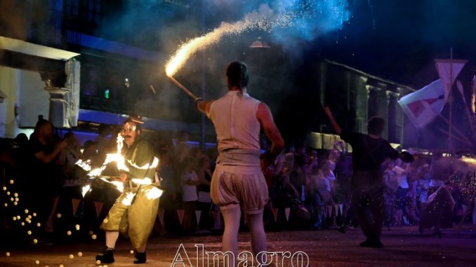 El 49º Festival Internacional de Teatro Clásico de Almagro inaugura su edición con un espectacular circo que llena de magia la Plaza Mayor 770