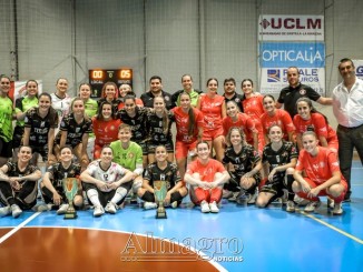 El Móstoles impone su pegada tras el descanso y derrota al Almagro FSF en el Trofeo de Feria 770