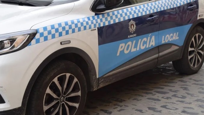 Almagro detenido tras ser sorprendido conduciendo sin seguro, ebrio, drogado y con dos bolsitas de sustancias estupefacientes