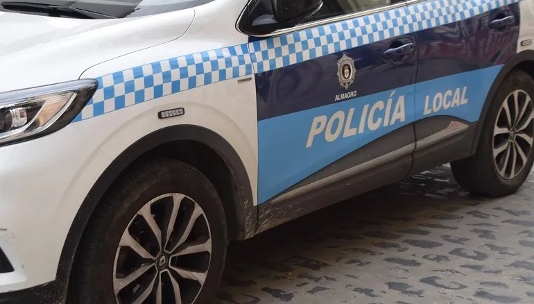 Almagro detenido tras ser sorprendido conduciendo sin seguro, ebrio, drogado y con dos bolsitas de sustancias estupefacientes