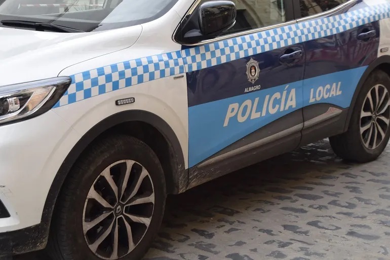 Almagro detenido tras ser sorprendido conduciendo sin seguro, ebrio, drogado y con dos bolsitas de sustancias estupefacientes