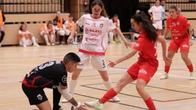 El Almagro FSF cae ante el Leganés en un duelo de infarto y pierde el liderato del Grupo 3 770