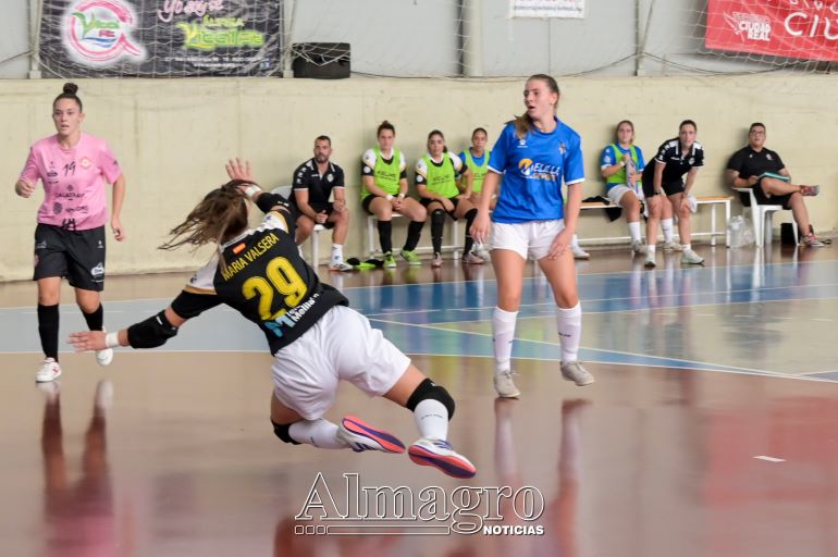 El Almagro FSF golea al Melilla (4-1) y se lanza a por el derbi provincial 770