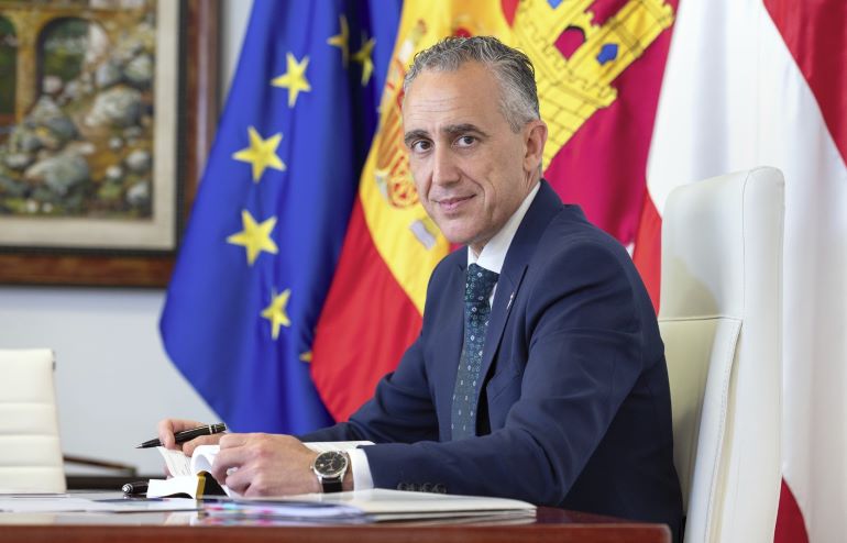 El alcalde de Puertollano rechaza ir al Congreso y el PSOE acusa al PP de apartarlo por su causa judicial 770